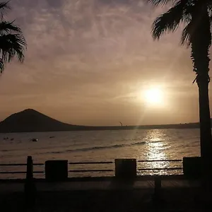 great-holiday-break-flat-el-medano-tenerife.adeje-hotels.com/